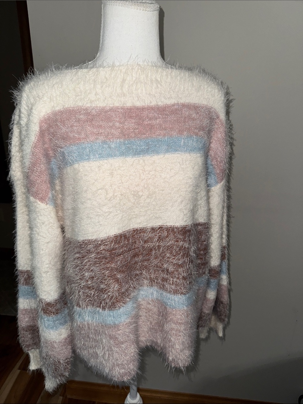 New Women’s Tribal Stripe Sweater in Cream, Dusty Pink & Light Blue - S/P